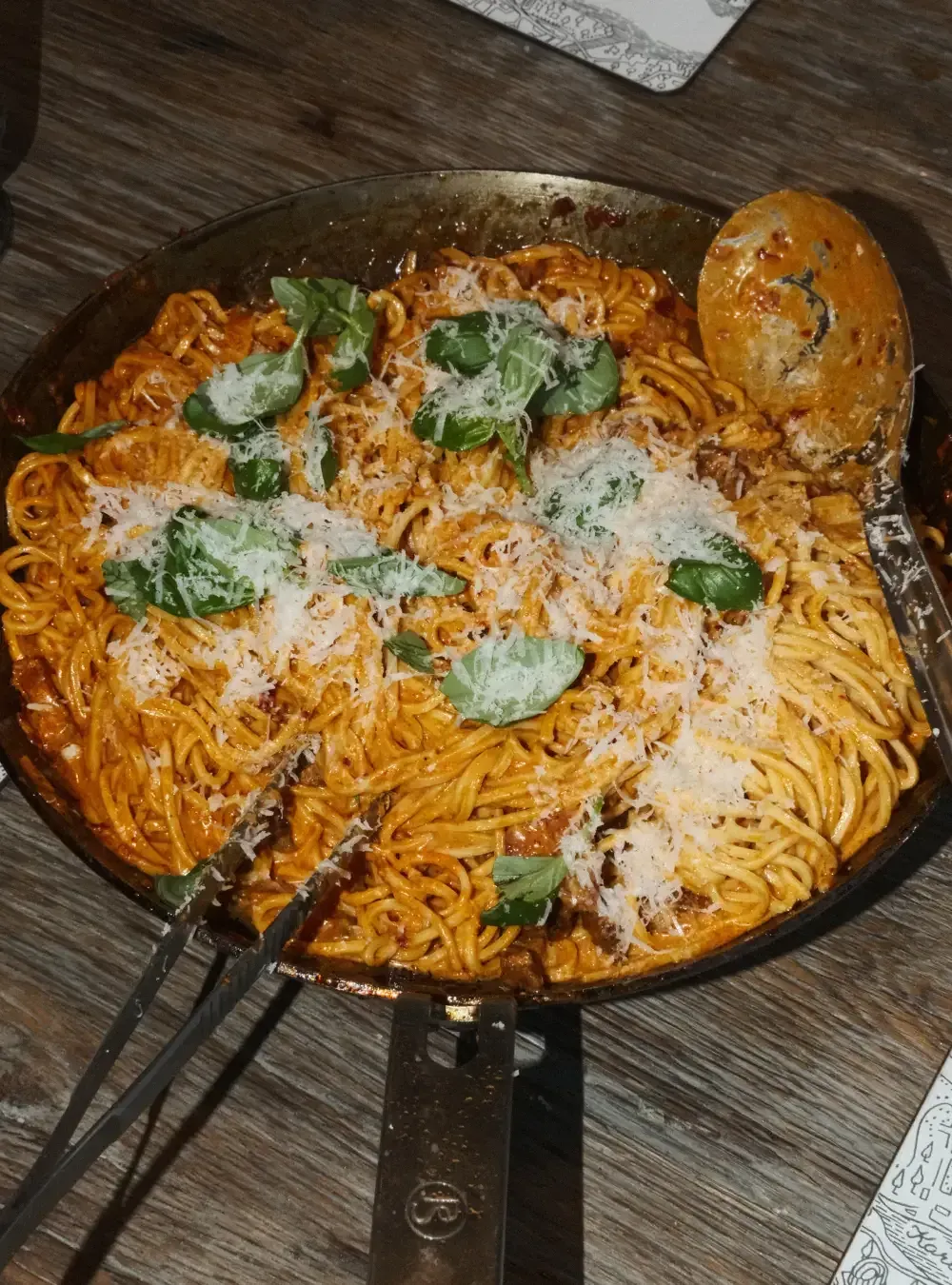 Flavor, pasta in the pan
